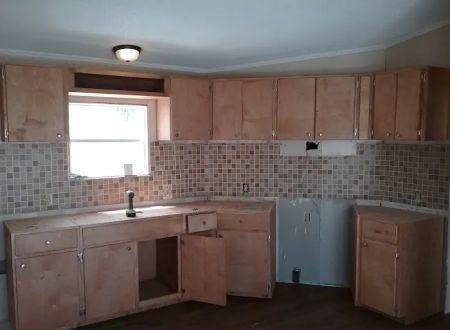 Texarkana Estates Mobile Home Community