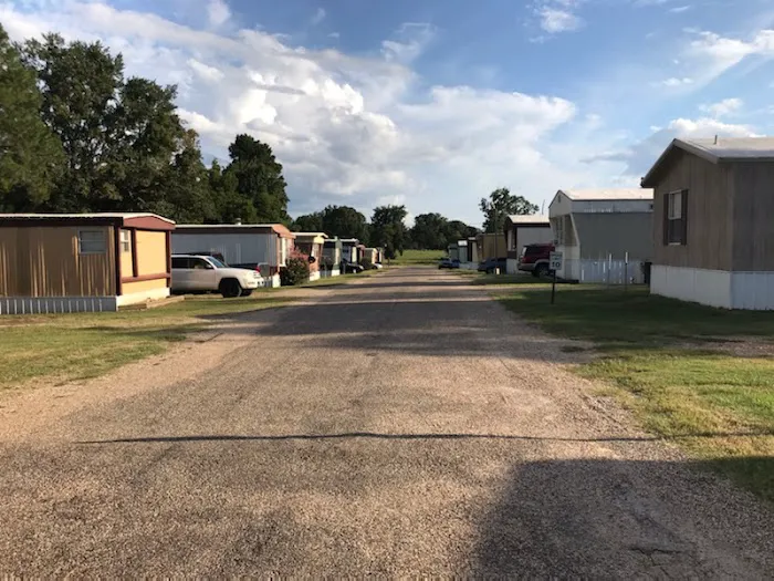 Texarkana Estates Mobile Home Community Picture 5