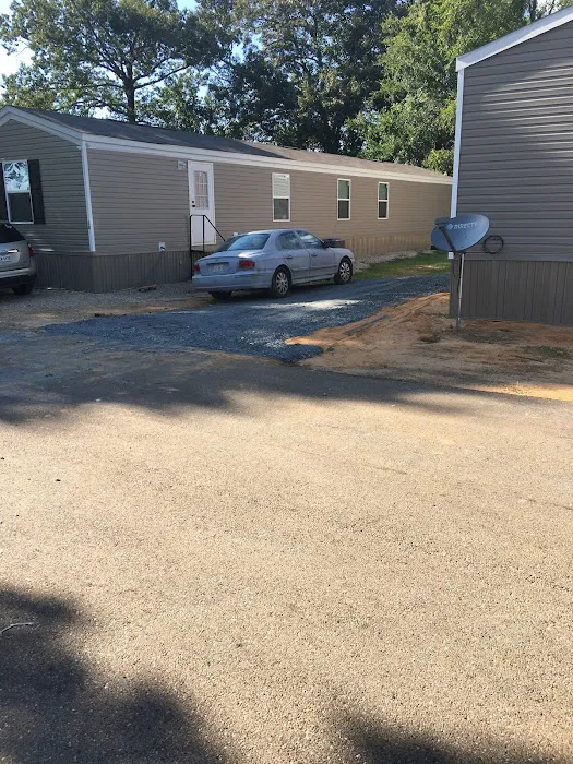 Cavalier Mobile Home Park Picture 3