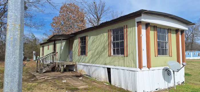 Cavalier Mobile Home Park Picture 6