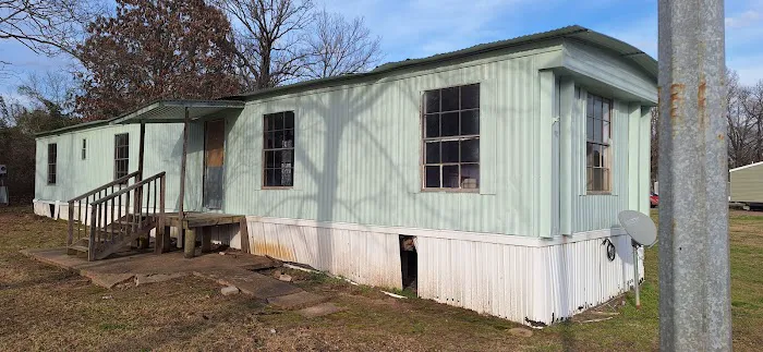 Cavalier Mobile Home Park Picture 4