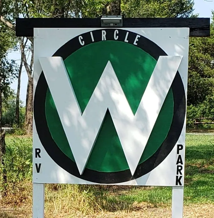 Circle W RV park Picture 1