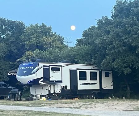 Rolling Stone Stables and RV Park