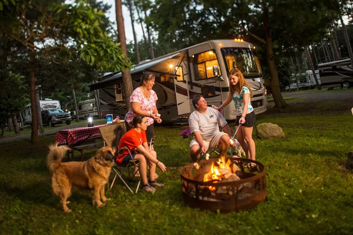 St. Louis West / Historic Route 66 KOA Holiday Picture 9