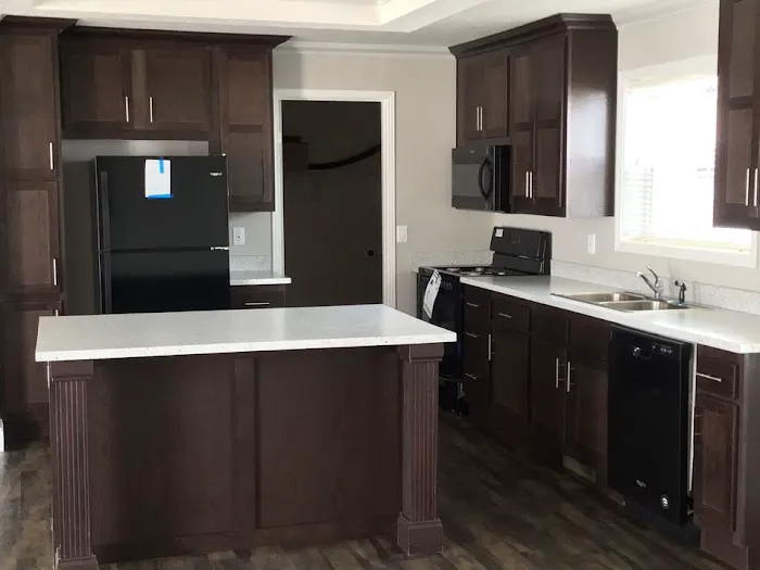 Pecan Village Mobile Home Park Picture 8