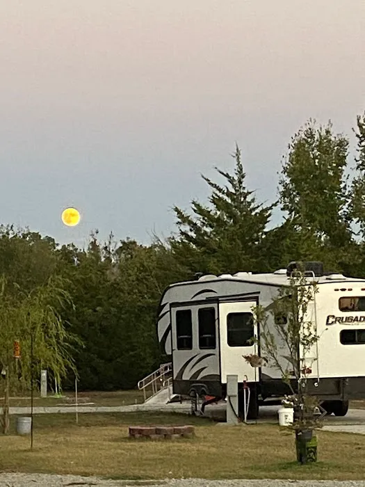 Happy Acres RV Park & Campground Picture 1