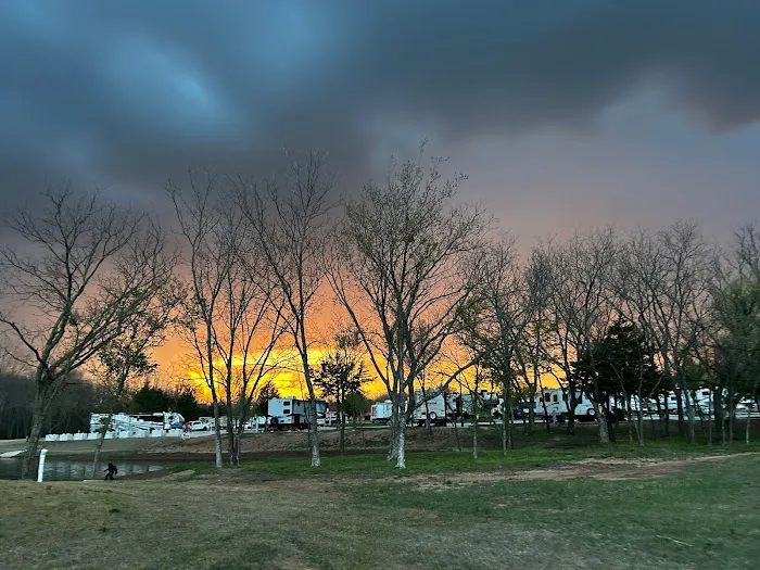 Happy Acres RV Park & Campground Picture 5
