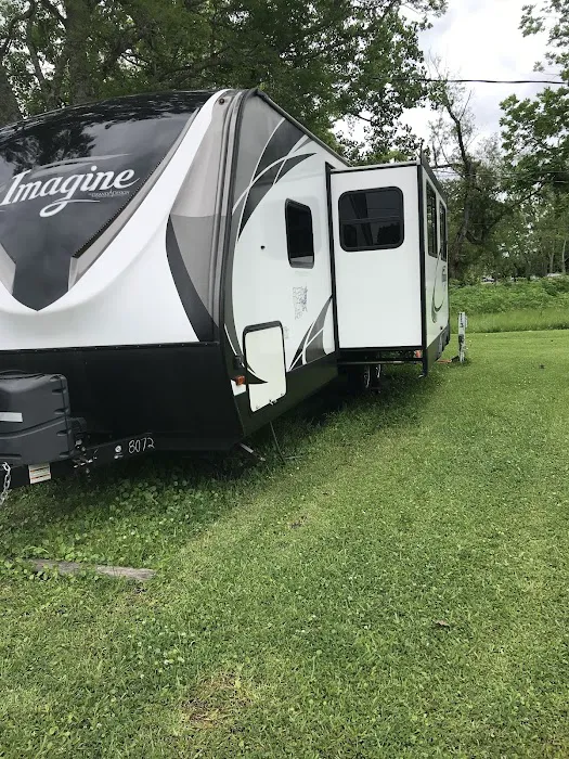 Hanson RV Park Picture 7