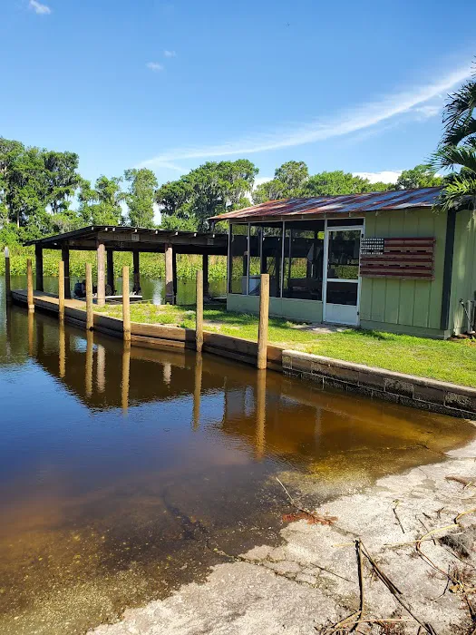 Cypress Isle RV Park & Marina Picture 7