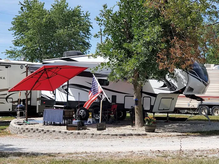 Woodyz Acres RV Park & Campground Picture 3
