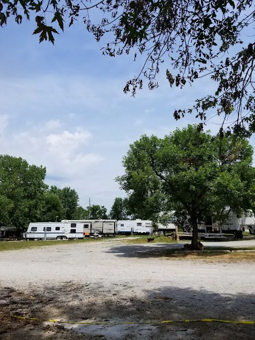 Woodyz Acres RV Park & Campground Picture 9