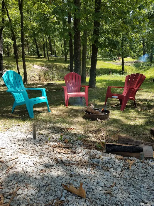 Hillbilly's Campground Picture 9