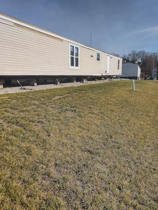 Ryan Manor Picture 6