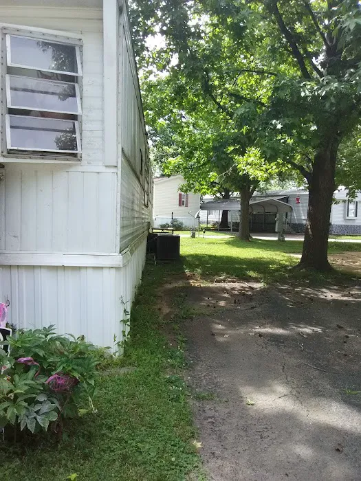 East Gate Trailer Court Inc Picture 5