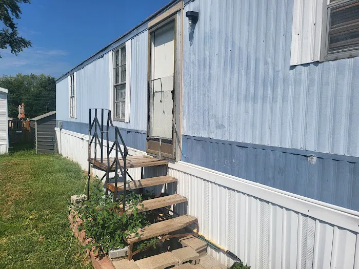 Ferrelwoods Mobile Home Park Picture 3
