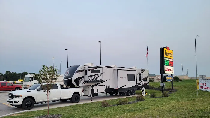 Love's RV Hookup Picture 6