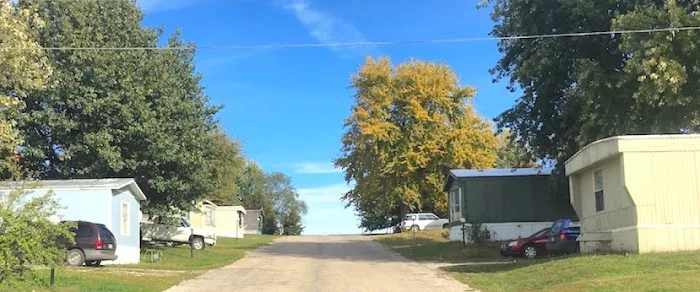 Decade Acres Mobile Home Park Picture 1