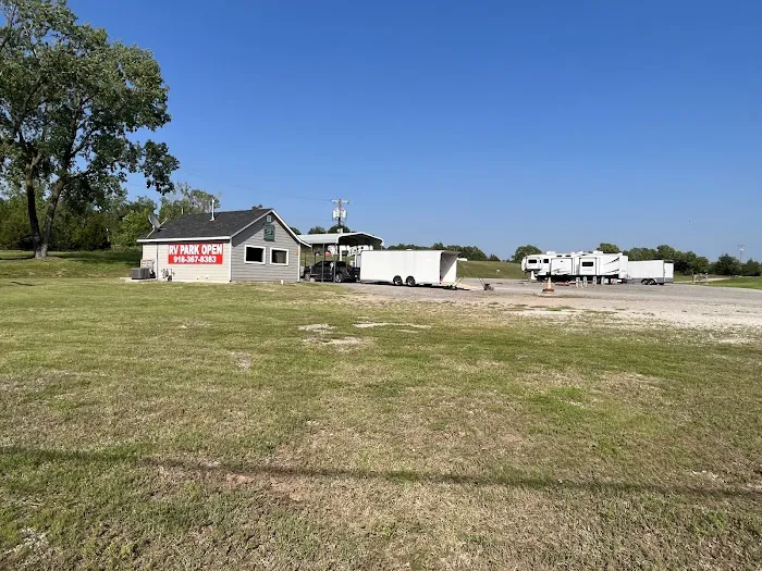 EXIT 196 RV Court & Park Picture 7