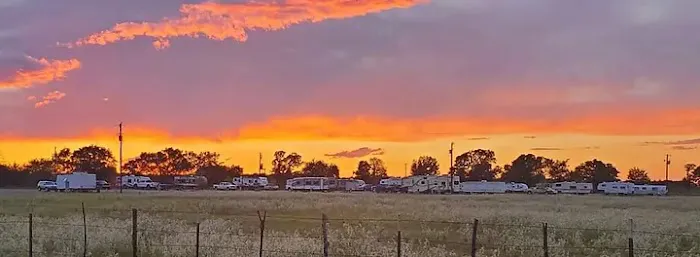 Lake Country RV Park Picture 6