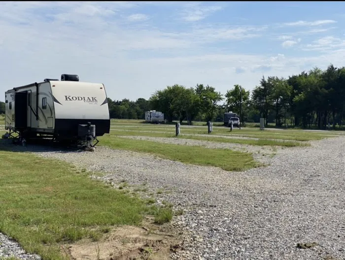Country Campin’ RV Park Picture 2
