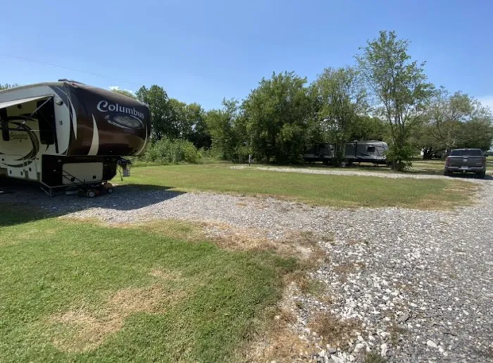 Country Campin’ RV Park Picture 7