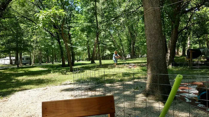 Carlyle Village Campground Picture 5