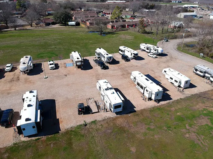 Cooper Lake RV Park Picture 6