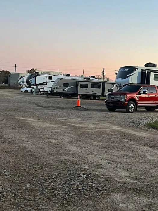 Cooper Lake RV Park Picture 8