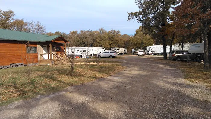 The Lazy Frog RV Park Picture 4