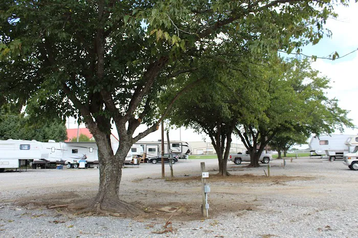 Sticklers RV Park Picture 3