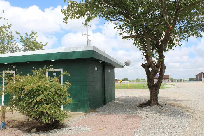 Sticklers RV Park Picture 6