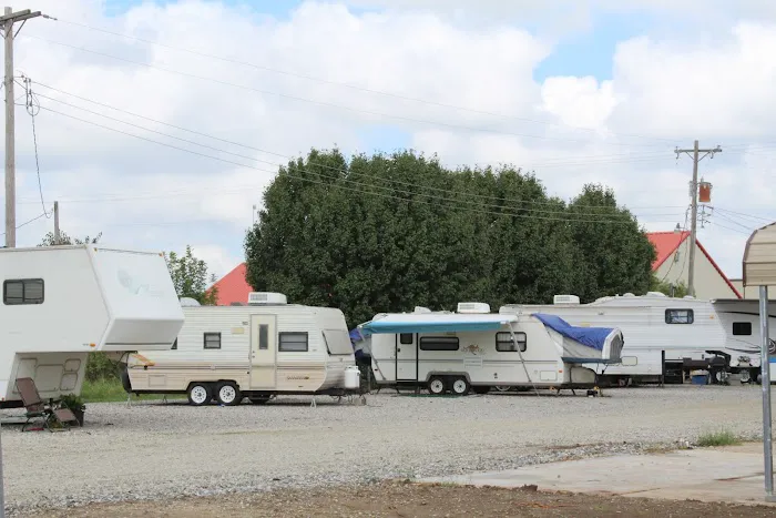 Sticklers RV Park Picture 7