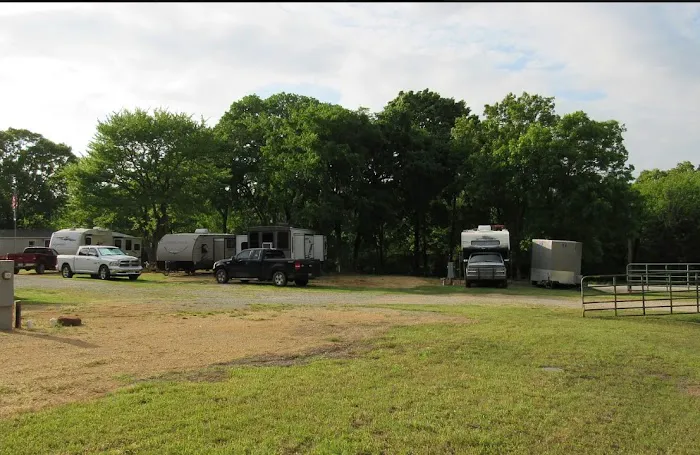 The Meadows RV Park Picture 4