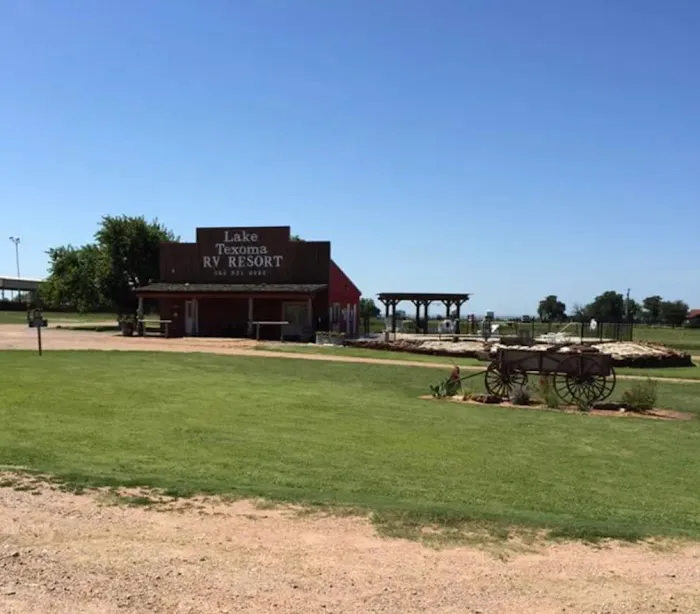 Lake Texoma RV Resort Picture 3