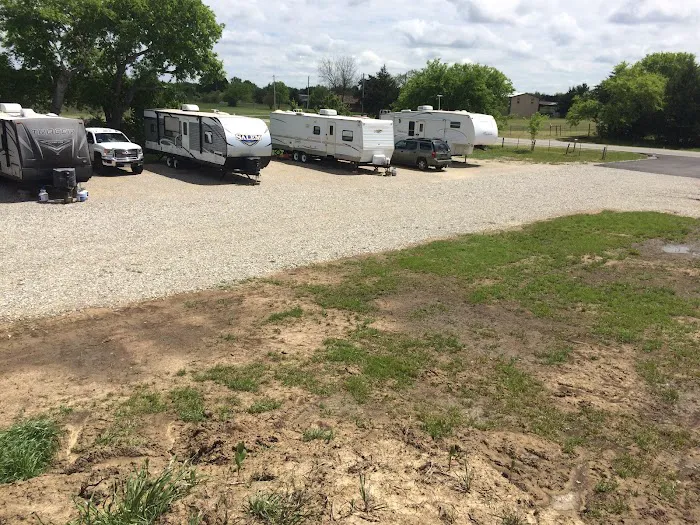 Green Acres RV Park Picture 7