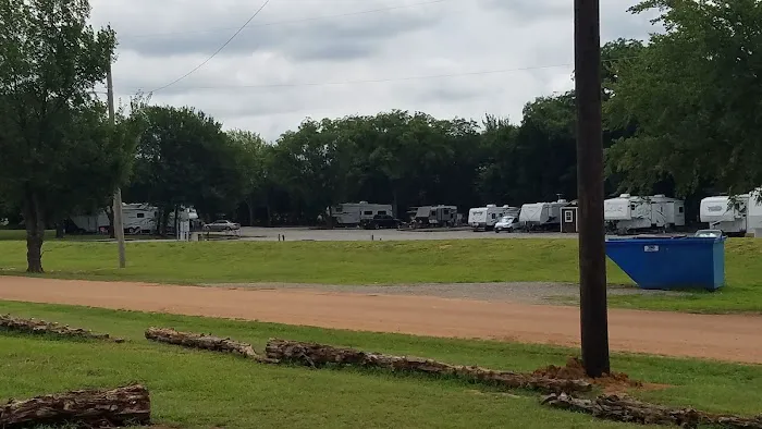 Pecan Grove RV Park Picture 3