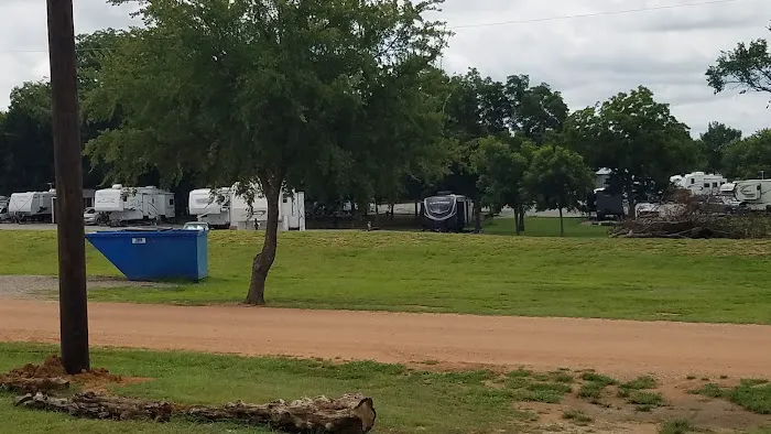 Pecan Grove RV Park Picture 2