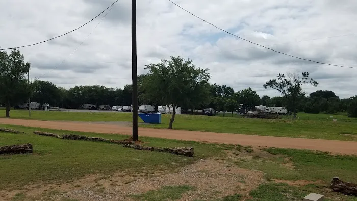 Pecan Grove RV Park Picture 4
