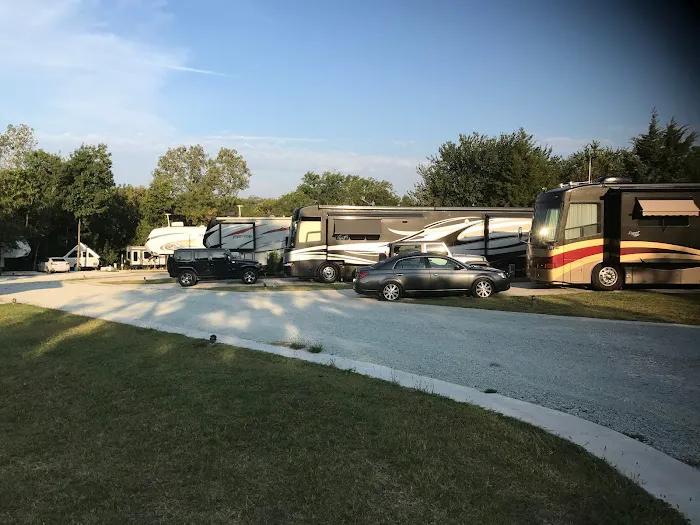 Scissortail RV Park Picture 7