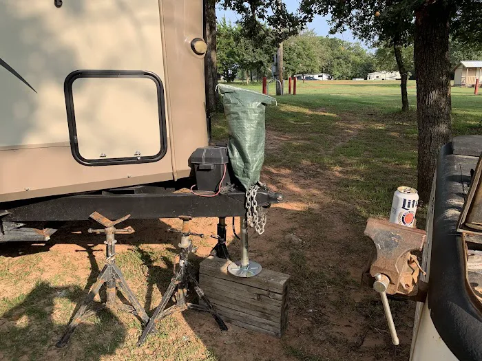 Hickory Creek RV Park Picture 10