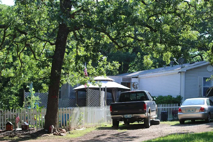 Pine country living mobile home park Picture 5