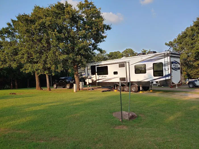 Oak Glen RV Park Picture 6