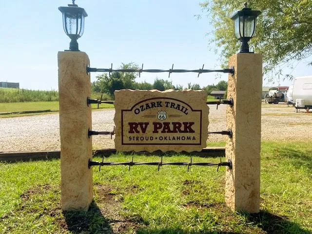 Ozark Trail RV Park Picture 7