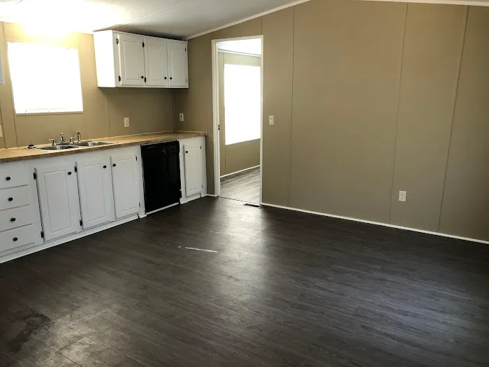 Madeline Heights Mobile Home Park Picture 1