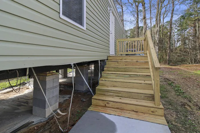 Courtney Run Mobile Home Park Picture 10