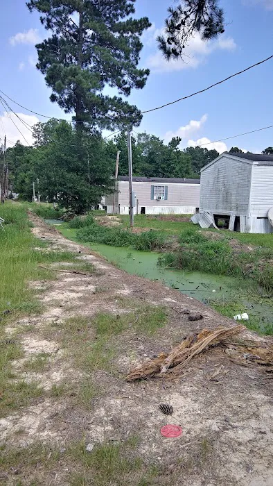 Denham Springs Mobile Home Park Picture 5