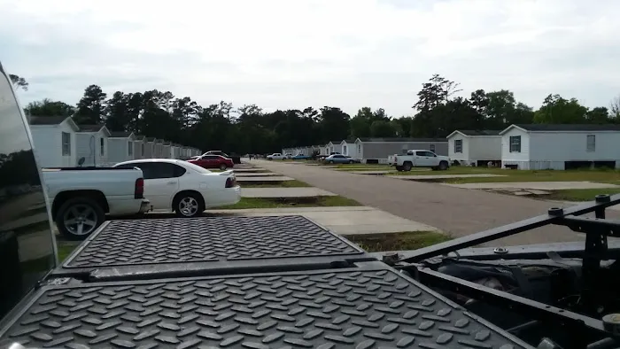 Denham Springs Mobile Home Park Picture 1