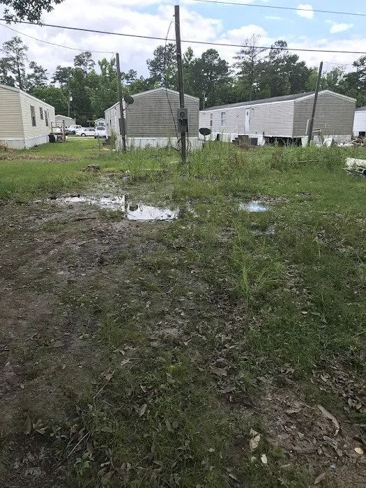 Denham Springs Mobile Home Park Picture 8