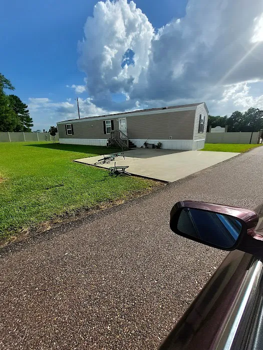 Legacy Mobile Home Park Picture 4