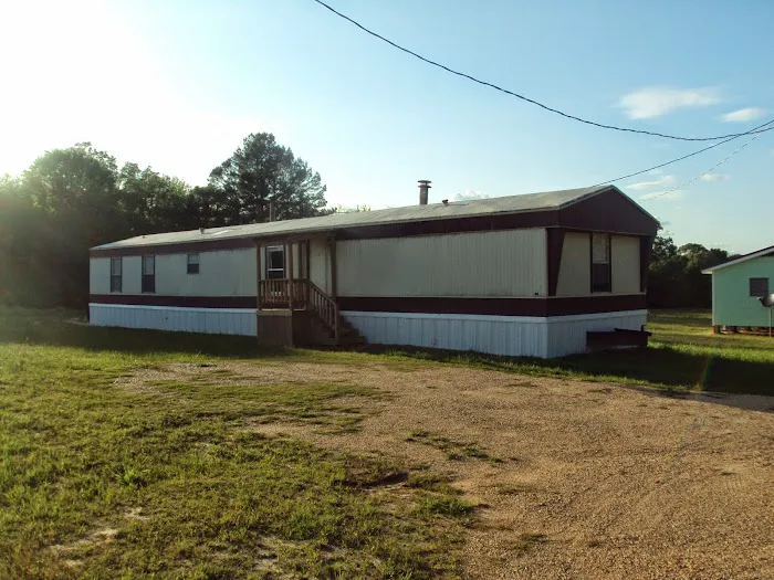 The Oaks at Emmitt Brown Rd. Mobile Home Community Picture 3